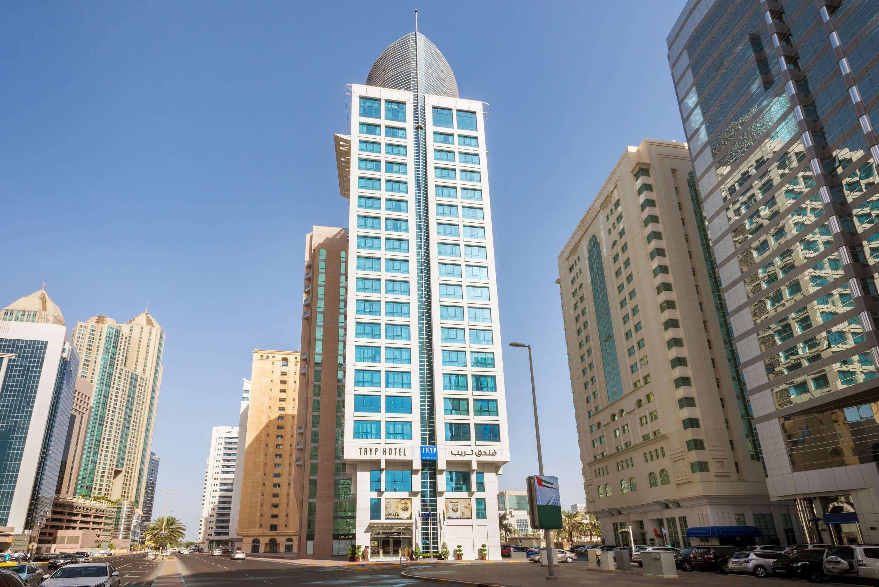 Tryp By Wyndham Abu Dhabi City Center Exterior photo
