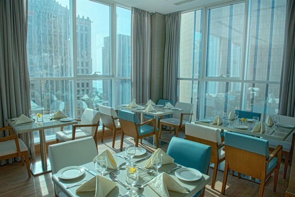 Tryp By Wyndham Abu Dhabi City Center Exterior photo