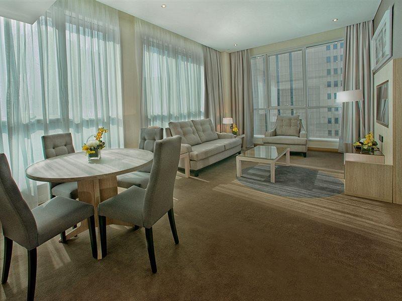 Tryp By Wyndham Abu Dhabi City Center Exterior photo