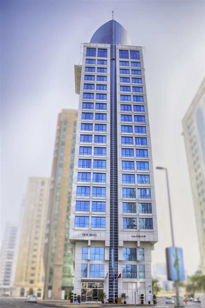 Tryp By Wyndham Abu Dhabi City Center Exterior photo